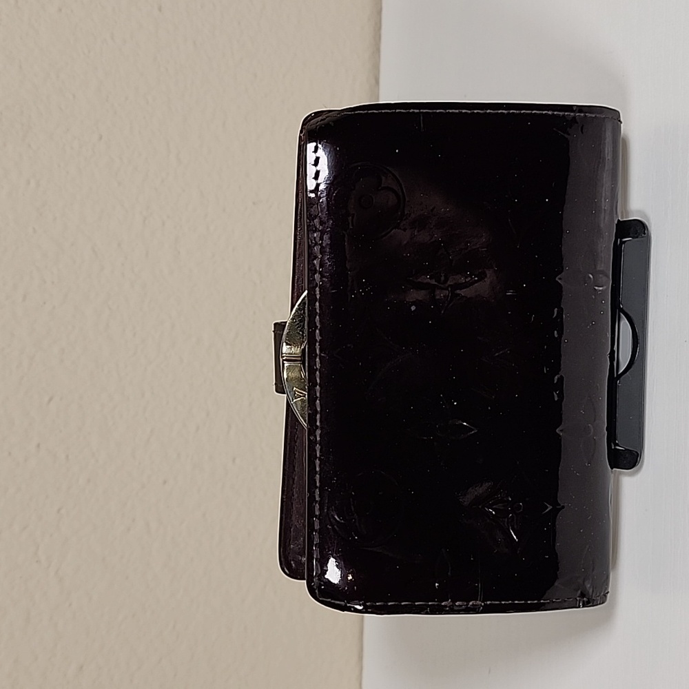 Louis Vuitton Monogram Vernis Wallet In Amarante - Picture 7 of 11